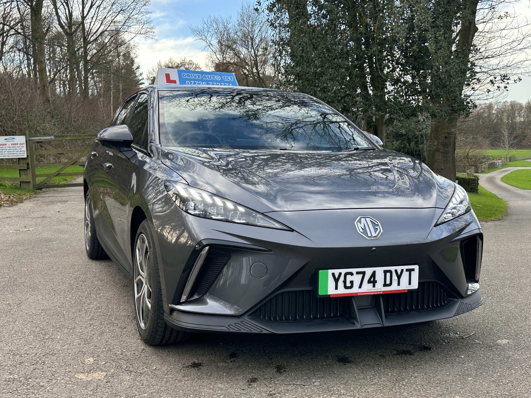 MG4 electric automatic teaching car — Drive Auto 1st